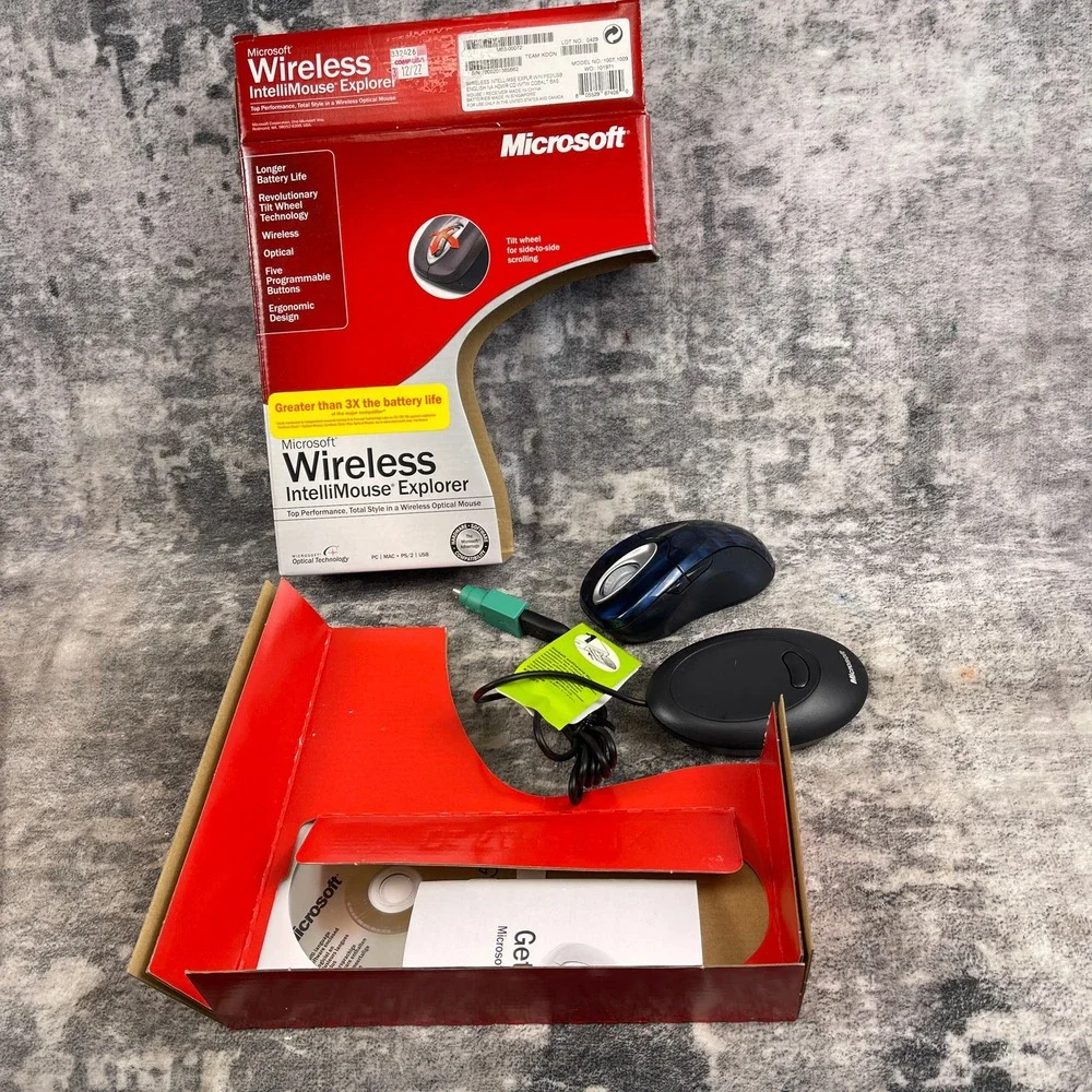 Vtg Microsoft Wireless IntelliMouse Explorer 2.0 Blue Y2K CIB Tested